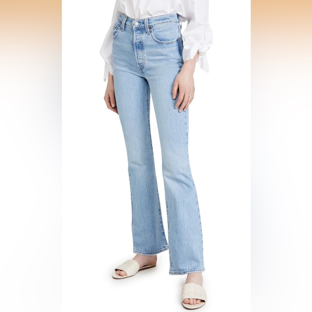 Levi's Light Wash Flare Jeans